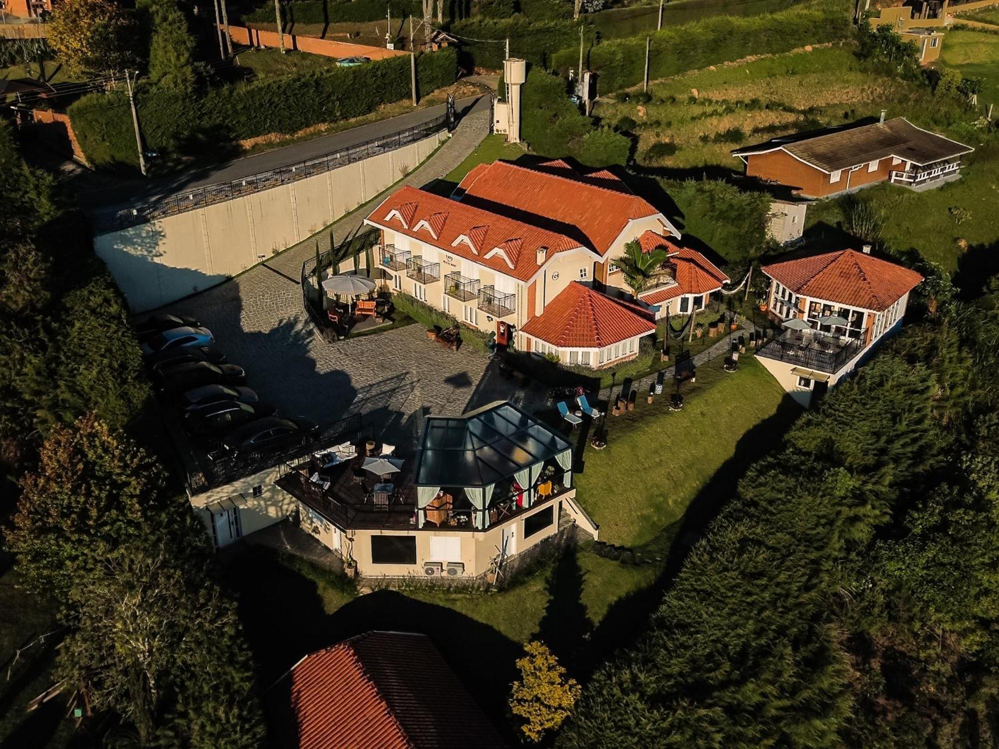 Pousada Ville Le Mont - Campos Do Jordao Exterior photo